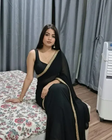 Aarohi Chopra, verified companion in Golf Links